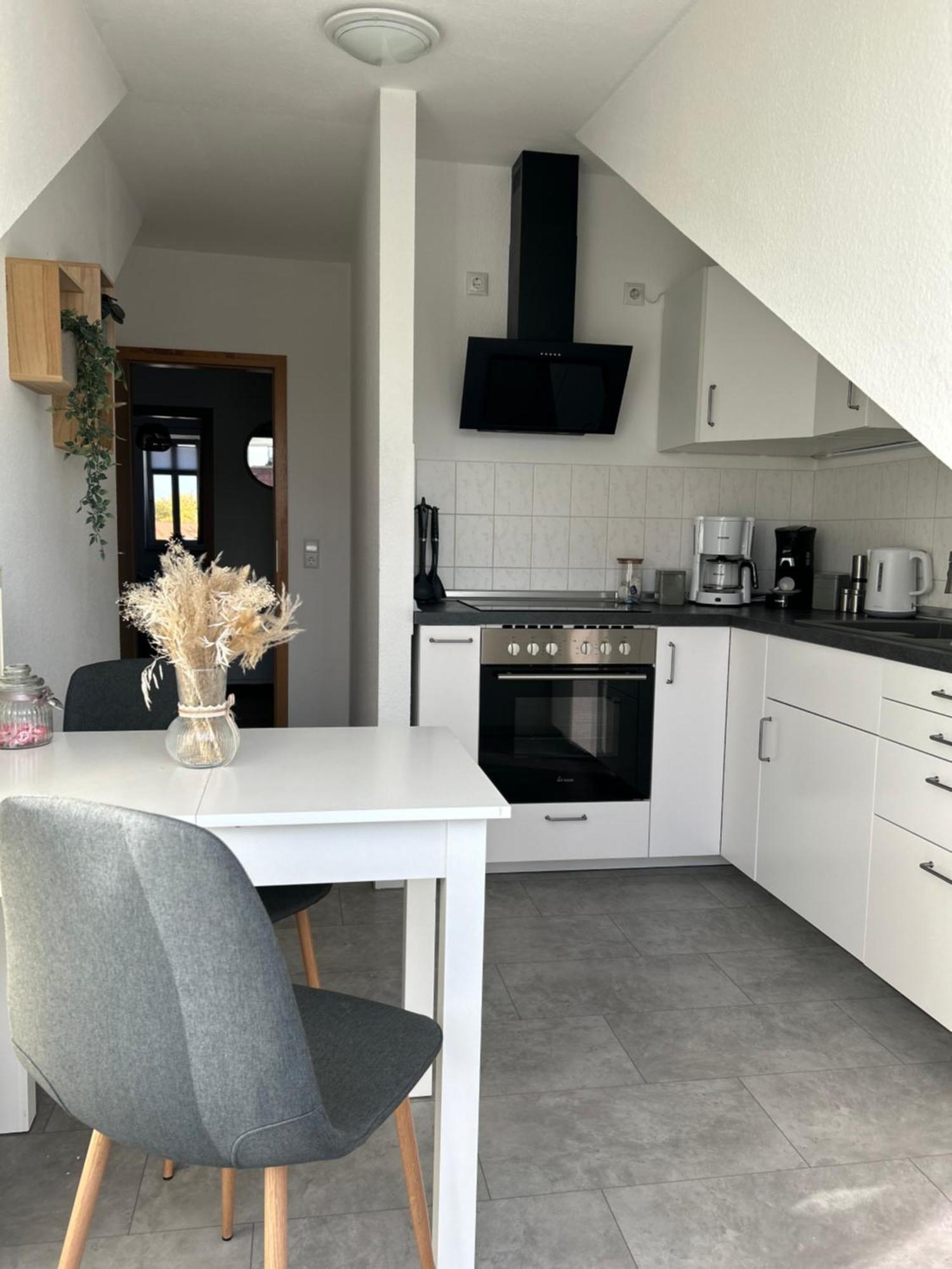 Gemuetliches Altstadtapartment Mit Balkon Und Smart Tv Erfurt Extérieur photo